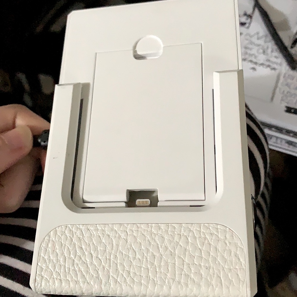 Prynt pocket printer